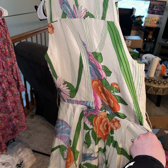 Alice and olivia - Picture 5 of 5